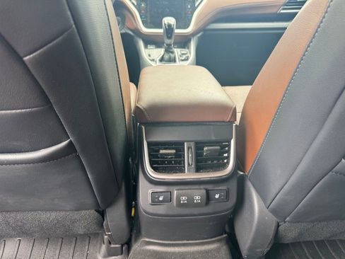 Used 2022 Subaru Outback Touring XT AWD/4WD image 15