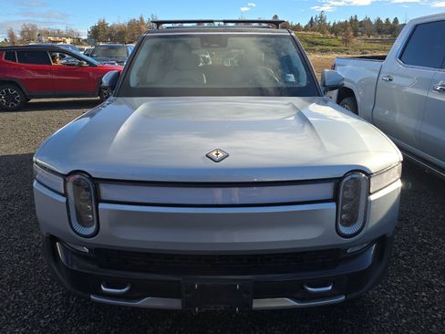 Used 2023 Rivian R1S Adventure image 4
