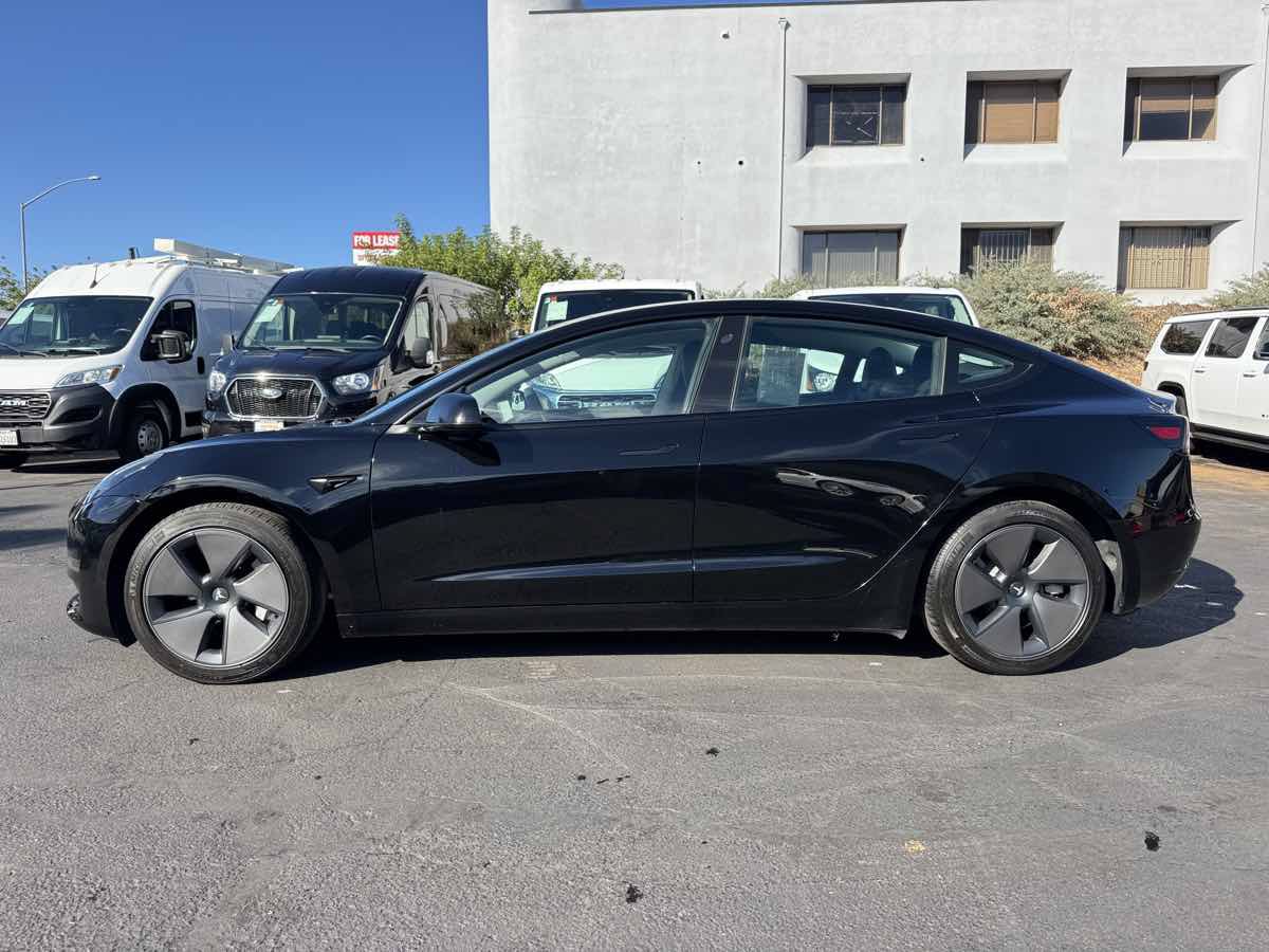 Used 2023 Tesla Model 3 Standard Range RWD image 6