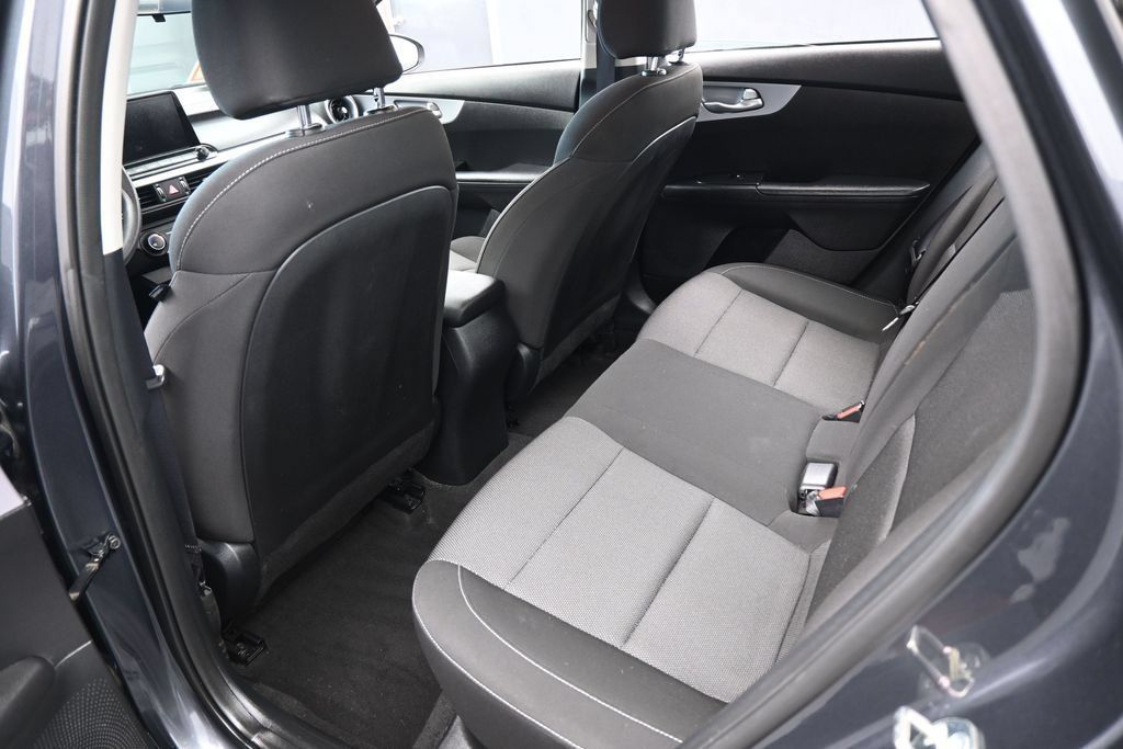 Used 2024 Kia Forte LXS FWD image 32