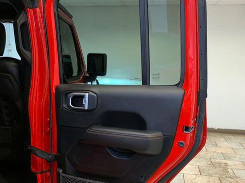 Used 2021 Jeep Gladiator Mojave image 46