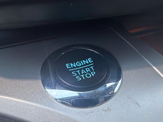 Used 2023 Ford Explorer XLT AWD/4WD image 34