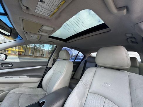 Used 2012 INFINITI G37 Journey w/ Premium Pkg image 14