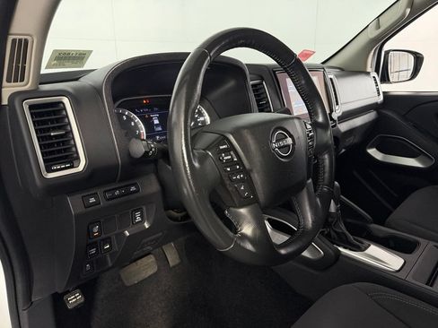 Used 2024 Nissan Frontier SV w/ SV Convenience Package AWD/4WD image 20