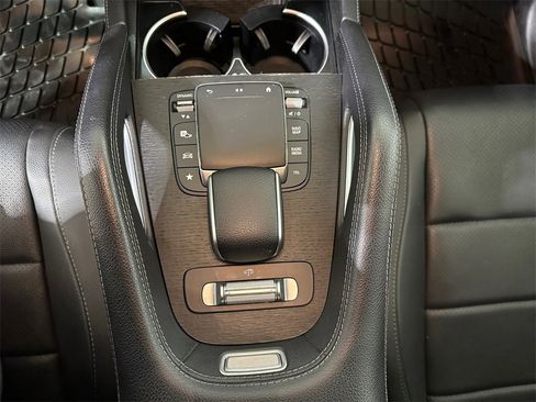 Used 2023 Mercedes-Benz GLS 450 4MATIC image 17