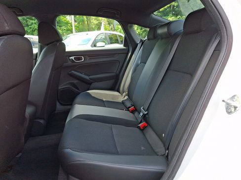 Used 2024 Honda Civic Sport image 9