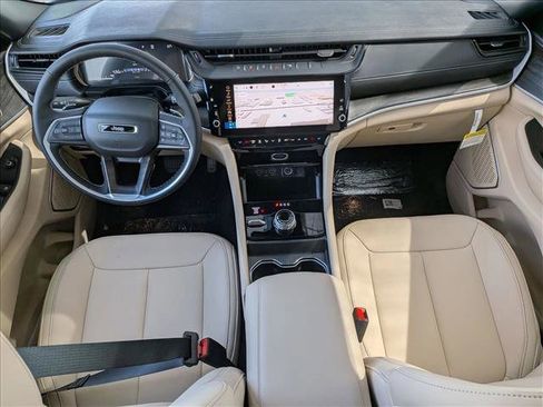 New 2026 Jeep Grand Cherokee L Limited AWD/4WD image 15
