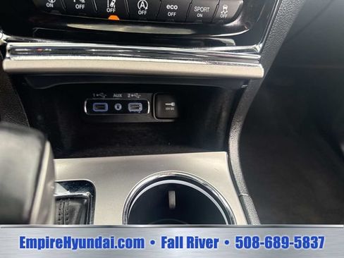Used 2022 Jeep Grand Cherokee Limited AWD/4WD image 28
