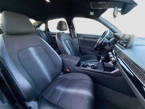 Used 2023 Honda Civic Sport image 25