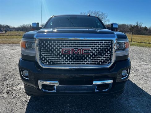 Used 2015 GMC Sierra 2500 Denali w/ Duramax Plus Package image 17