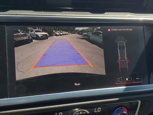 Used 2023 Audi Q3 2.0T Premium image 29