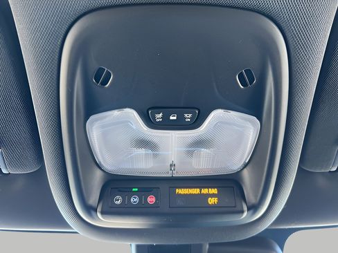 Used 2023 Chevrolet TrailBlazer ACTIV w/ Convenience Package image 18