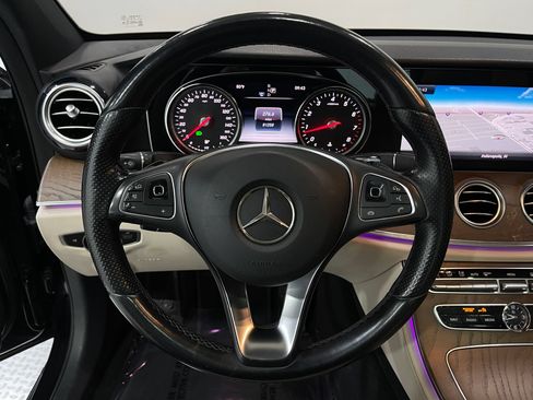 Used 2018 Mercedes-Benz E 300 image 22