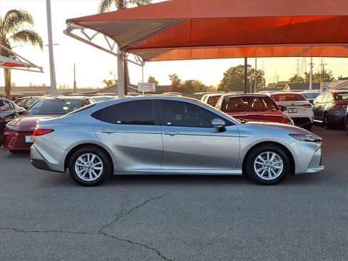 Certified 2025 Toyota Camry LE image 3