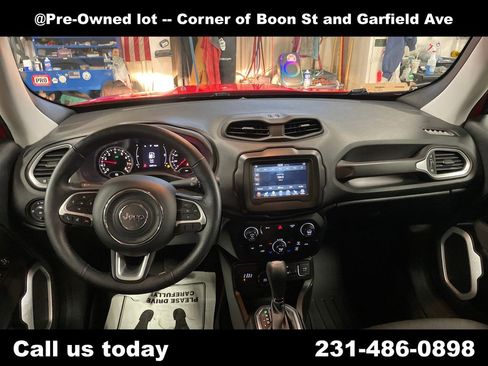 Used 2020 Jeep Renegade Latitude w/ Cold Weather Group AWD/4WD image 18