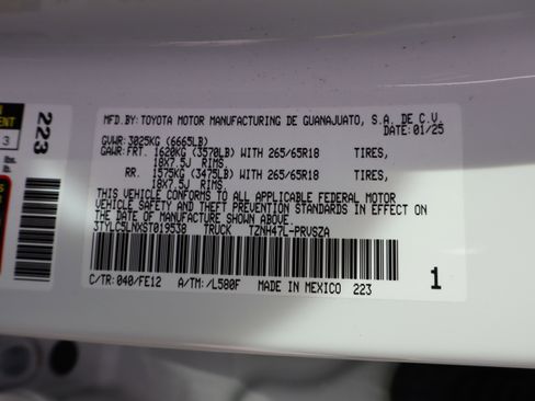 Used 2025 Toyota Tacoma TRD Sport image 45