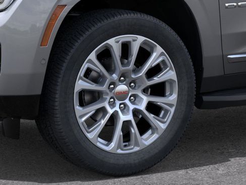 New 2026 GMC Yukon XL Denali w/ Advanced Technology Package AWD/4WD image 11