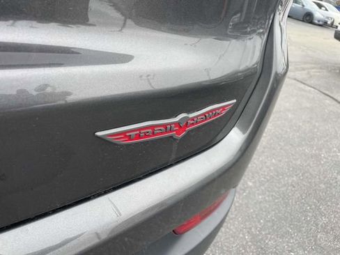 Used 2024 Jeep Compass Trailhawk image 7