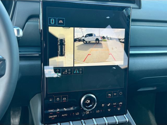 New 2026 GMC Terrain AT4 w/ Convenience Package III AWD/4WD image 9