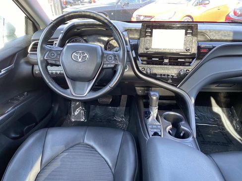 Used 2022 Toyota Camry SE w/ Cold Weather Package AWD/4WD image 10