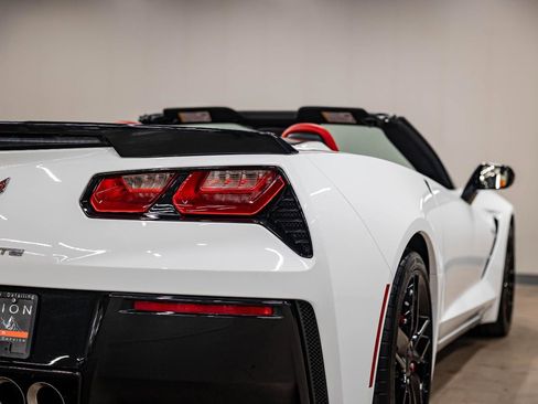 Used 2016 Chevrolet Corvette Stingray Convertible w/ Battery Protection Package image 35