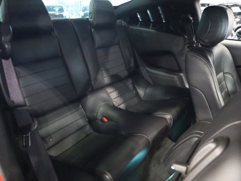 Used 2014 Ford Mustang GT Premium image 33
