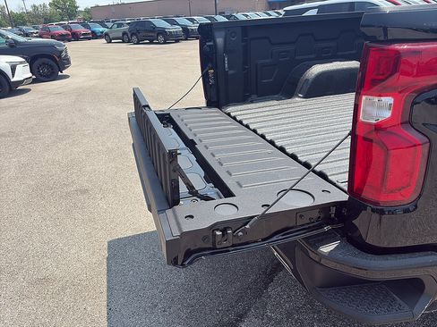 New 2026 Chevrolet Silverado 1500 RST w/ Z71 Off-Road Package AWD/4WD image 16
