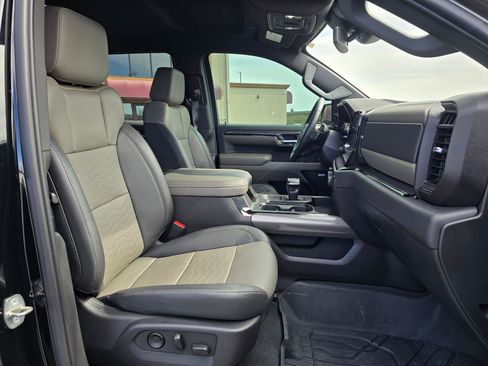 Used 2023 Chevrolet Silverado 1500 ZR2 AWD/4WD image 15