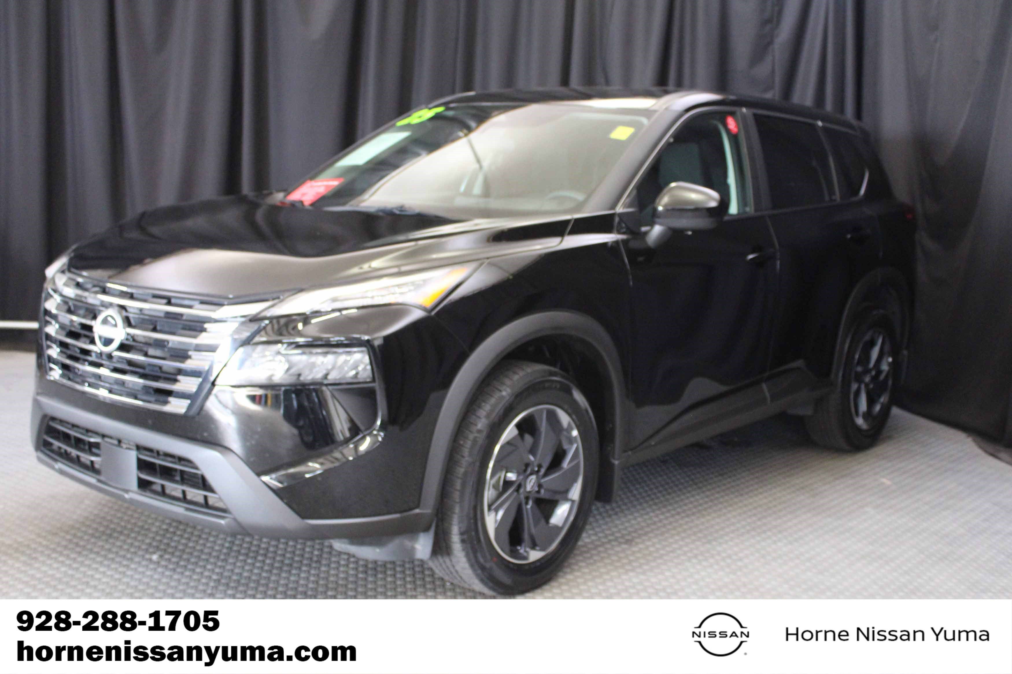 Certified 2025 Nissan Rogue SV FWD image 3