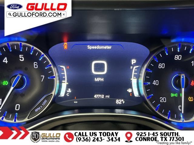 Used 2024 Chrysler Pacifica Limited w/ S Appearance Package FWD image 25