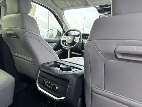 New 2026 Ford Expedition Active image 20