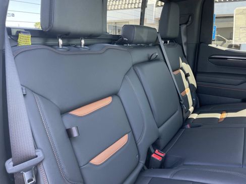 New 2026 GMC Sierra 1500 AT4 w/ AT4 Premium Package AWD/4WD image 27
