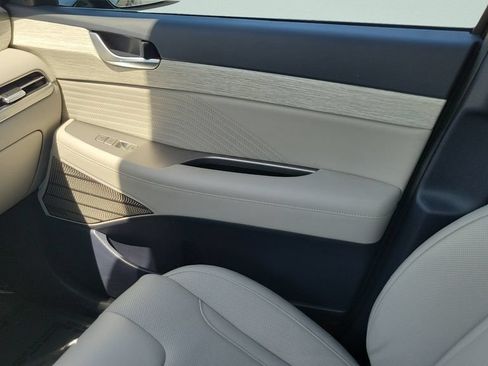 Used 2025 Hyundai Palisade Calligraphy FWD image 13