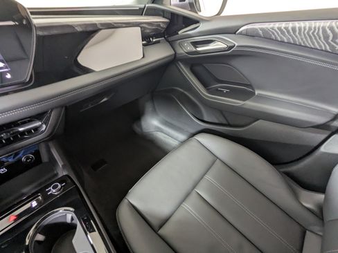 Certified 2025 Audi A6 e-tron Premium w/ Ultra Package AWD/4WD image 12