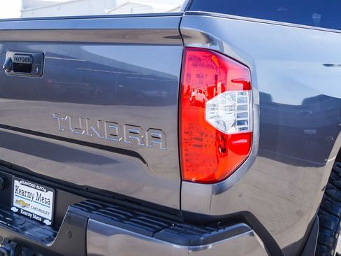 Used 2017 Toyota Tundra Limited w/ Limited Premium Package RWD image 7