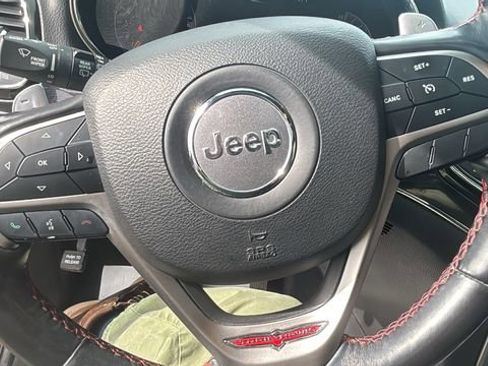 Used 2020 Jeep Grand Cherokee Trailhawk w/ Trailhawk Luxury Group image 21