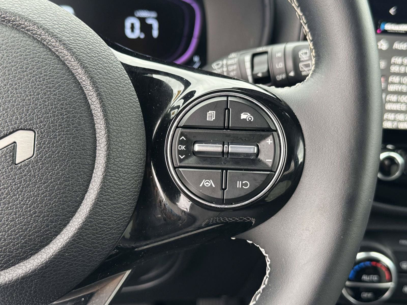 Used 2024 Kia Soul GT-Line FWD image 10