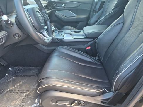 Used 2023 Acura MDX SH-AWD w/ Advance Package image 9