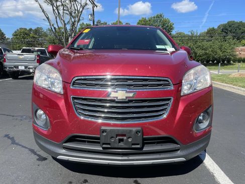 Used 2015 Chevrolet Trax LTZ FWD image 2