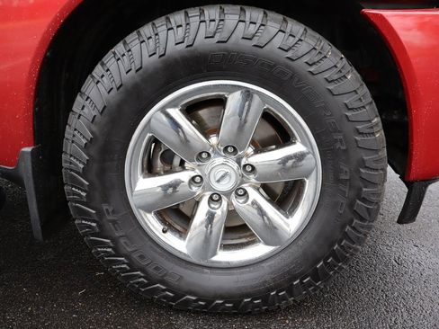 Used 2013 Nissan Titan SV w/ SV Value Truck Pkg image 44