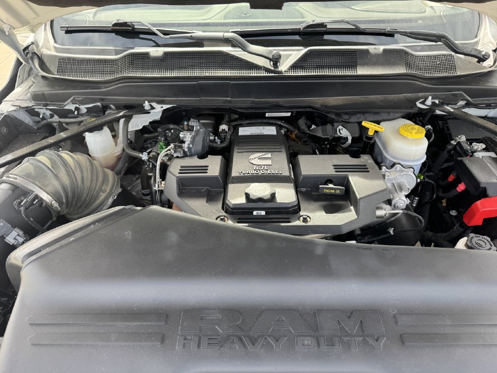 Used 2024 RAM 3500 Limited w/ Towing Technology Group AWD/4WD image 31