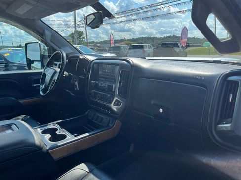 Used 2019 Chevrolet Silverado 2500 LTZ w/ Duramax Plus Package image 29