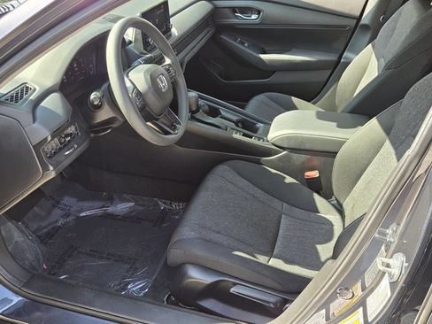 Certified 2025 Honda Accord LX image 10