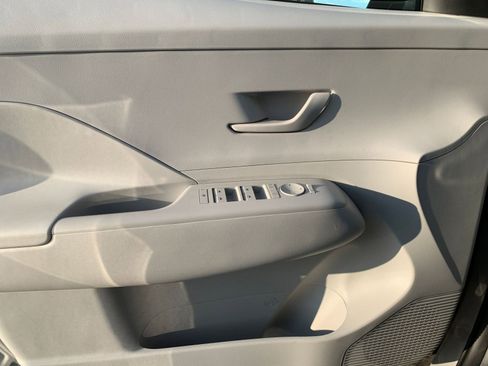 Used 2025 Hyundai Kona SEL image 20