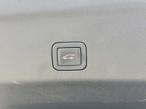 Certified 2024 GMC Yukon SLT image 14