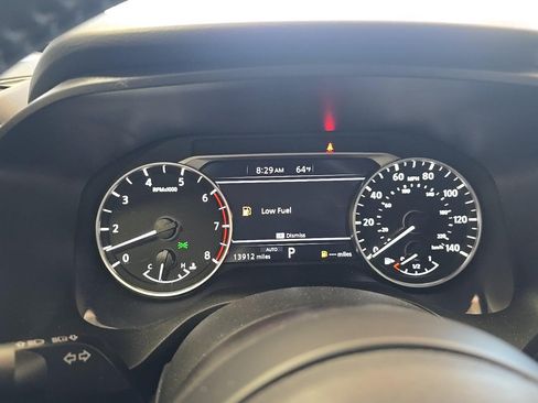 Used 2024 Nissan Rogue SV w/ SV Premium Package AWD/4WD image 12