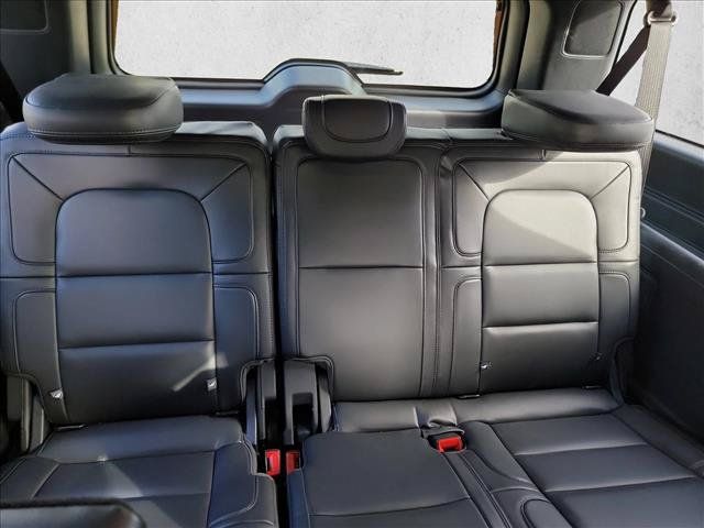 Used 2023 Lincoln Navigator L Reserve AWD/4WD image 15