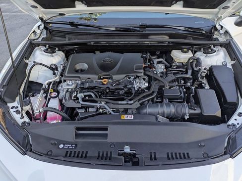 Used 2025 Toyota Camry SE image 23