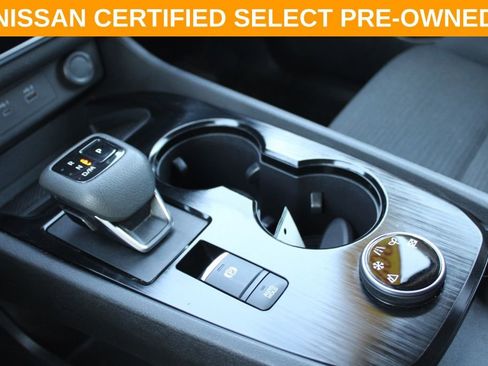 Certified 2022 Nissan Rogue S image 36