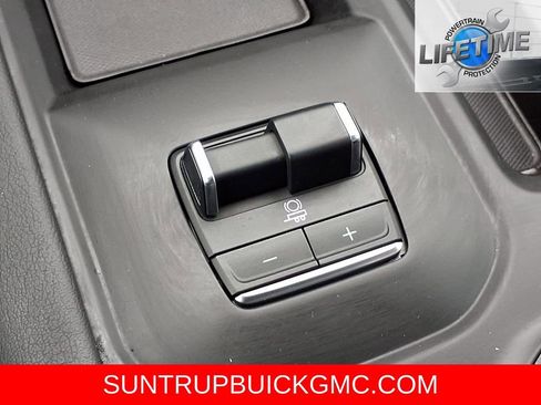 Used 2025 GMC Sierra 2500 Denali w/ Denali Reserve Package image 13